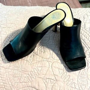 Vince Camuto black slide heel, all leather like new condition size 11.